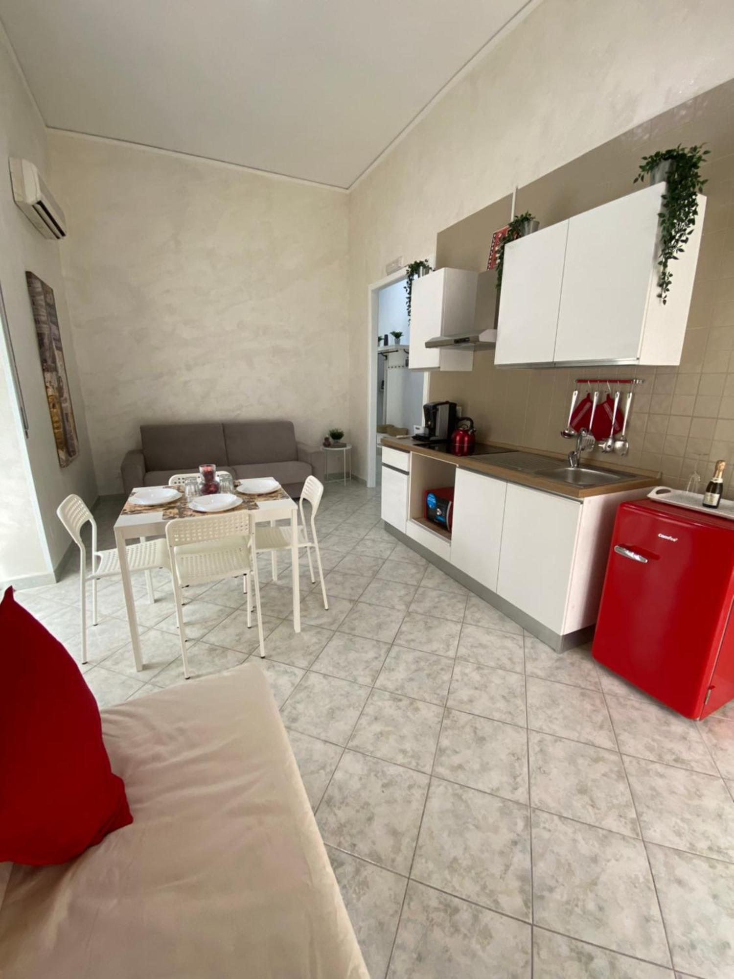 Ellebi Home Неаполь Экстерьер фото